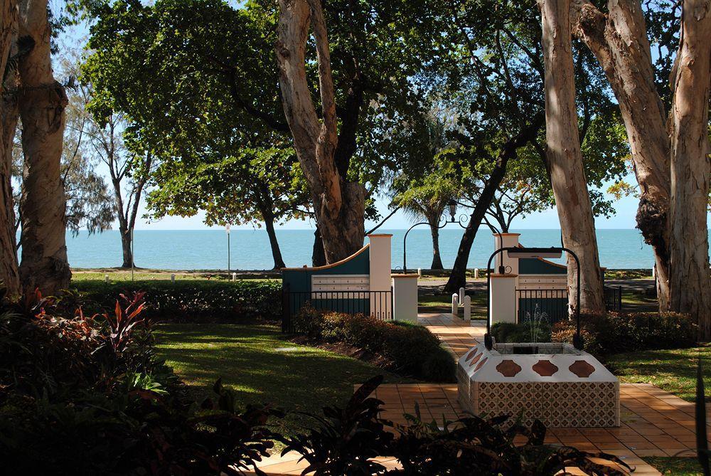 Beachview Apartments At Villa Paradiso Palm Cove Extérieur photo