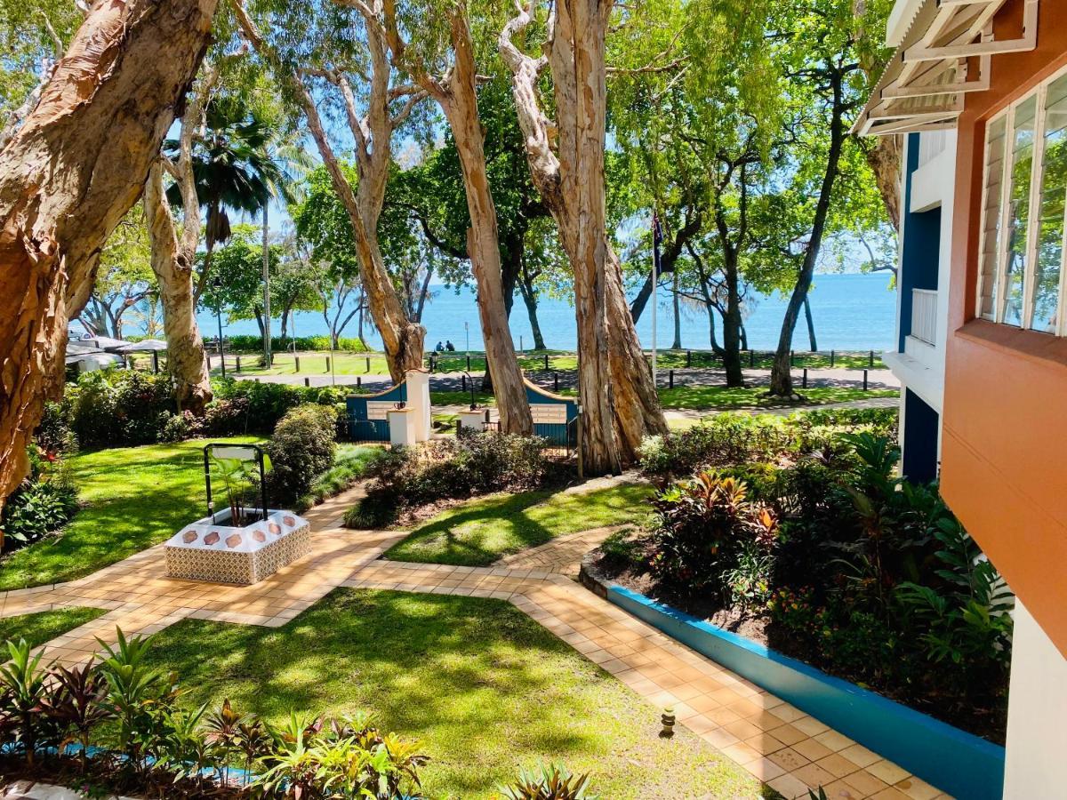 Beachview Apartments At Villa Paradiso Palm Cove Extérieur photo